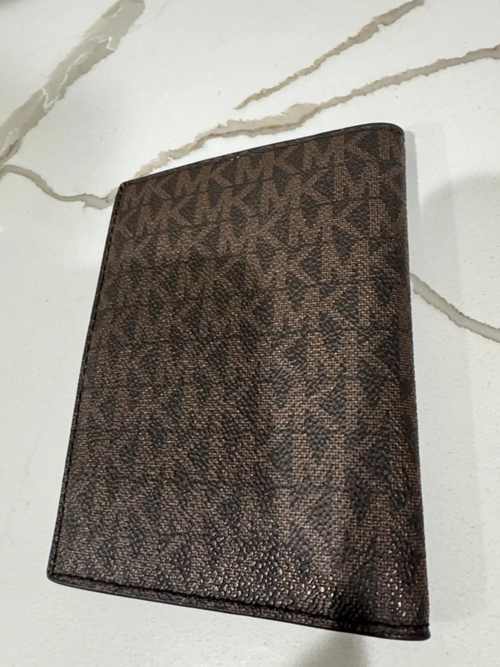 Michael Kors Passport Wallet Card Holder Brown Signature - Picture 3 of 6